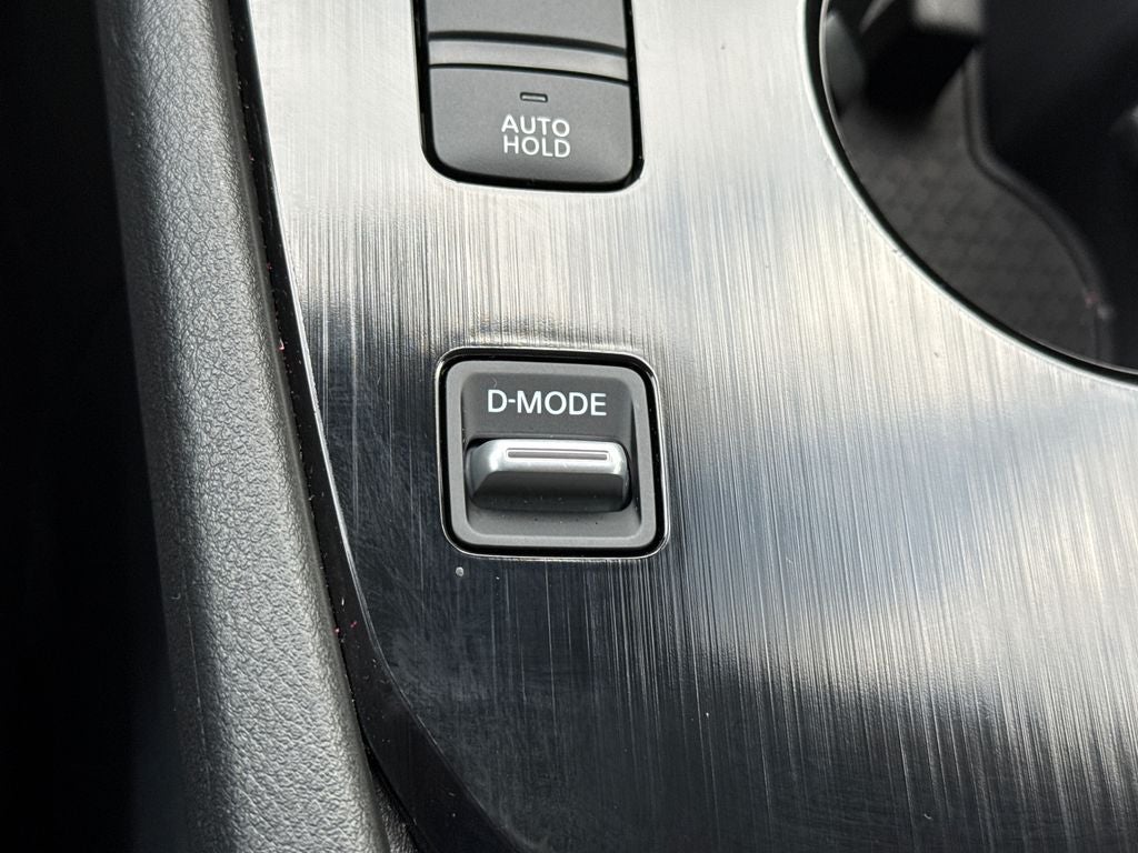2025 Nissan Rogue S