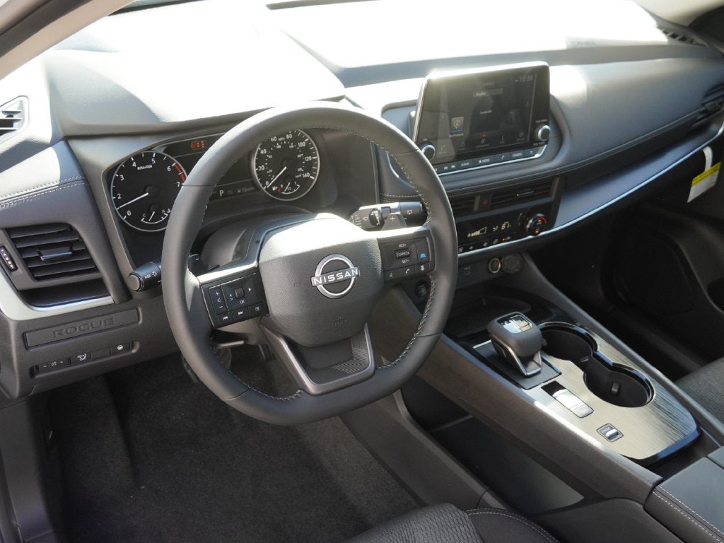 2027 Nissan Rogue SV