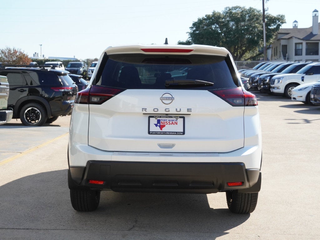 2027 Nissan Rogue SV