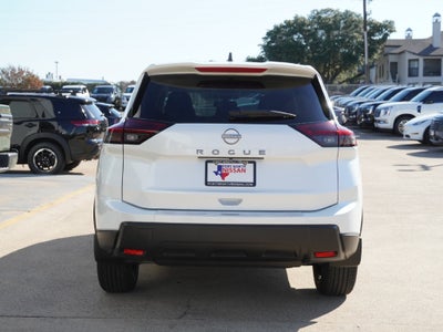 2027 Nissan Rogue SV