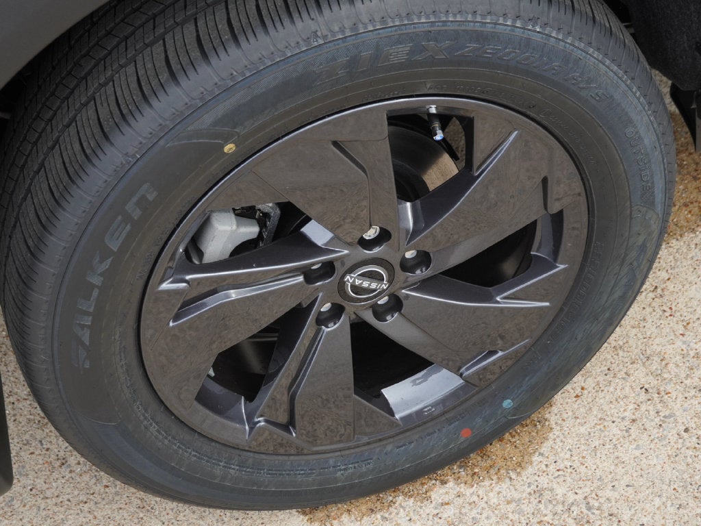 2027 Nissan Rogue SV