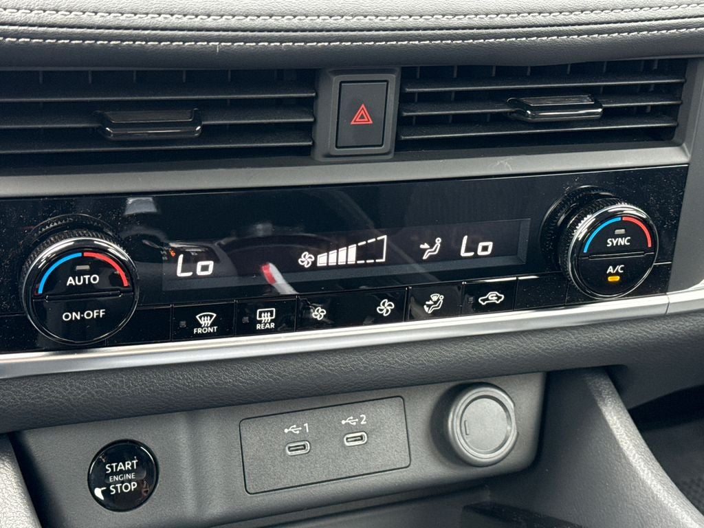 2026 Nissan Rogue SV