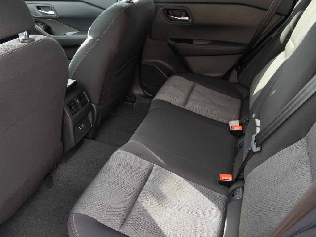 2027 Nissan Rogue SV