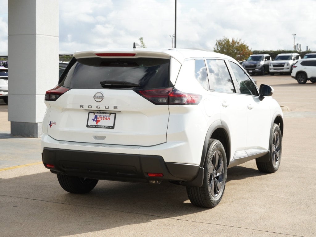 2027 Nissan Rogue SV