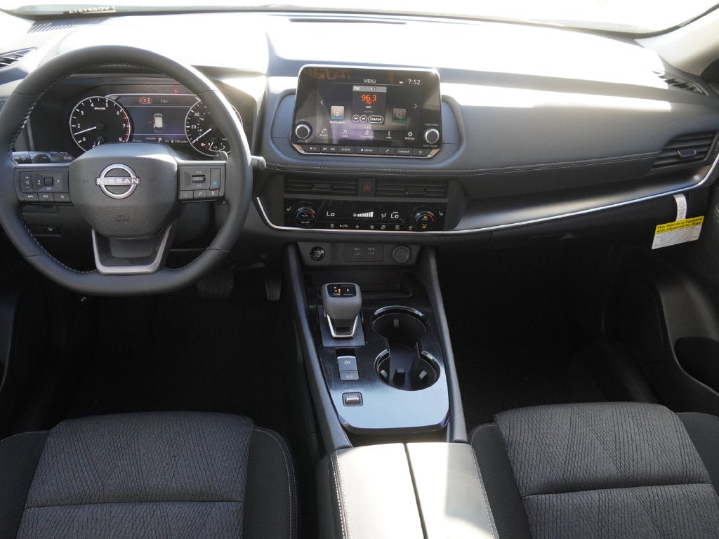 2027 Nissan Rogue SV
