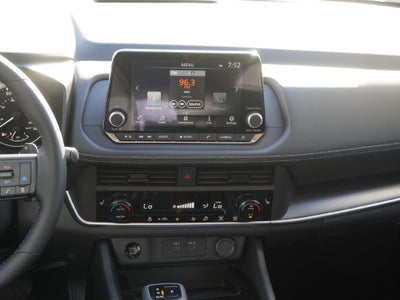 2027 Nissan Rogue SV
