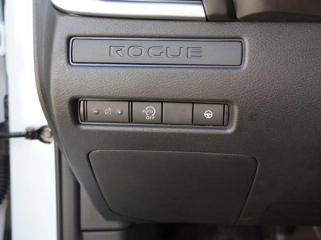 2027 Nissan Rogue SV