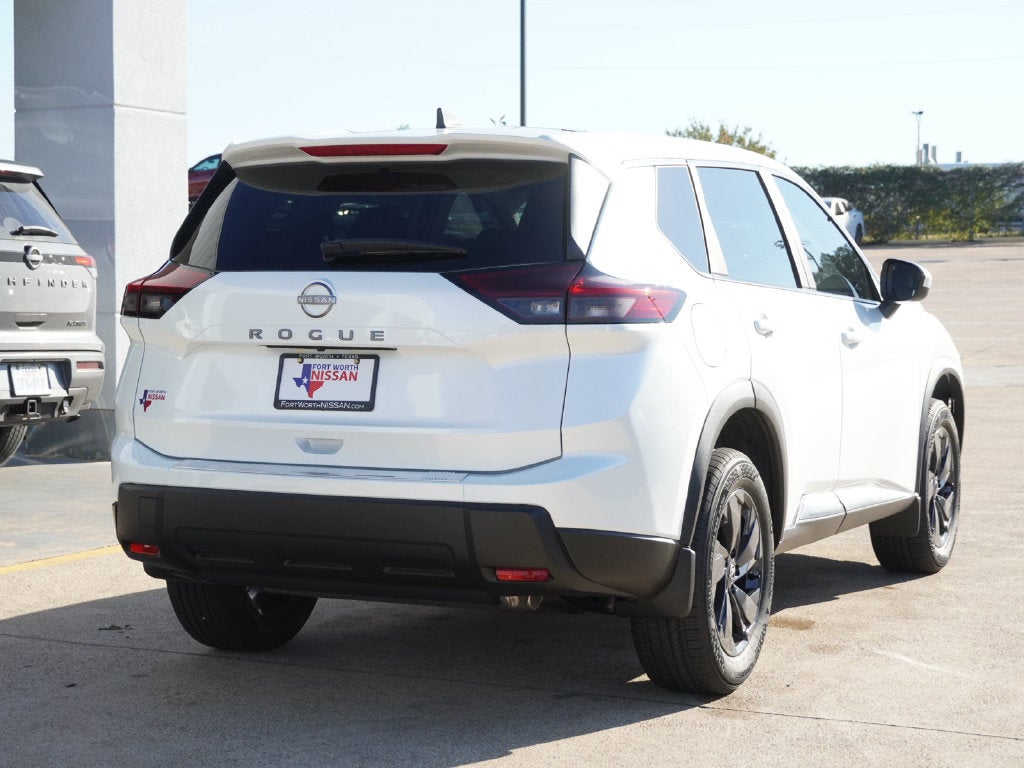 2027 Nissan Rogue SV