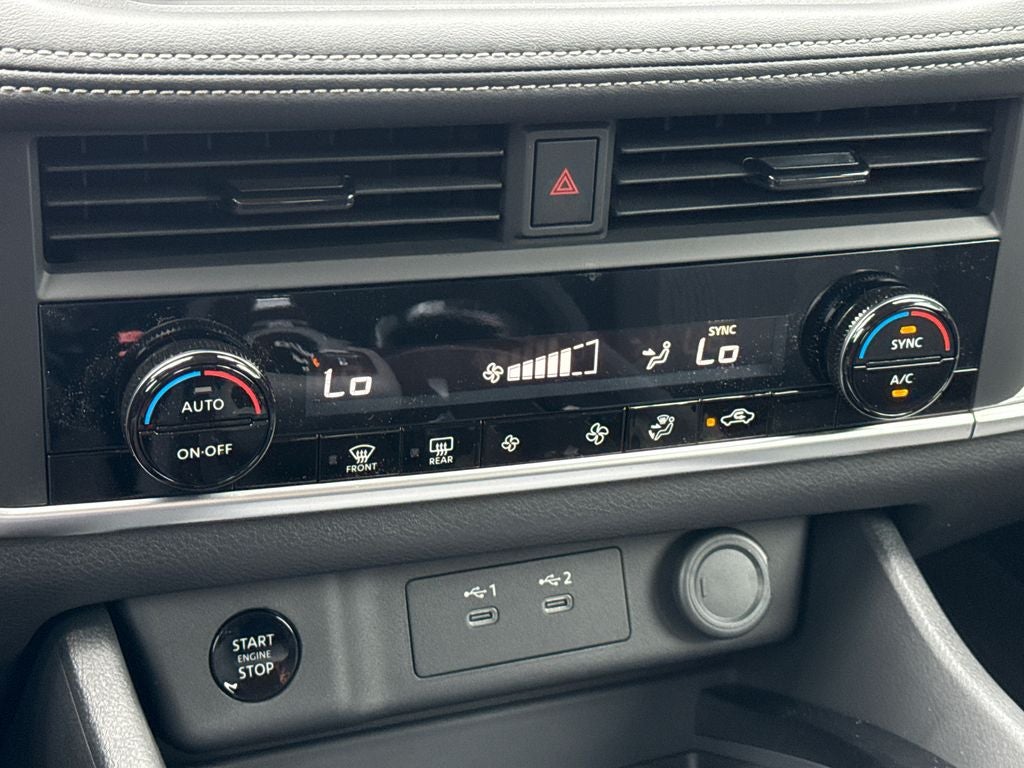 2026 Nissan Rogue SV