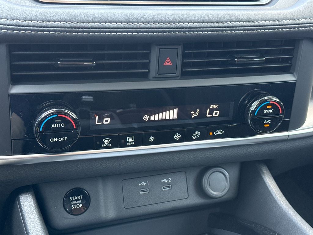 2026 Nissan Rogue SV