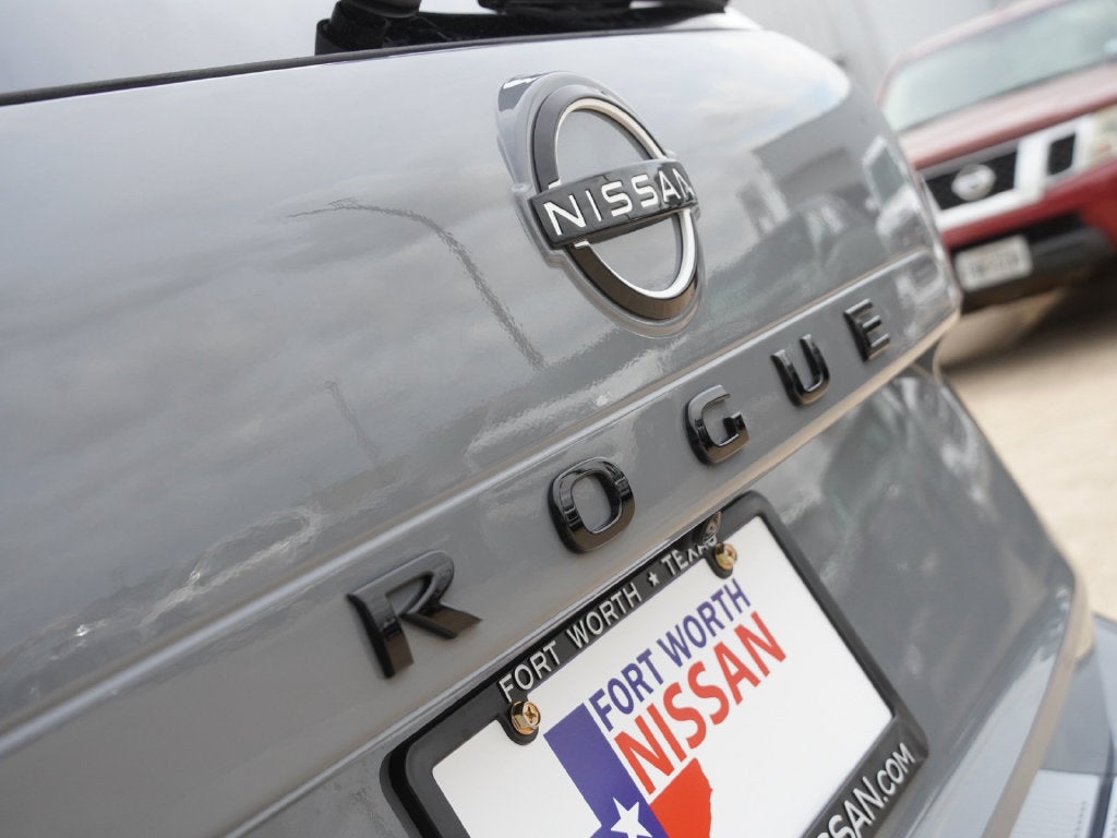 2027 Nissan Rogue Base