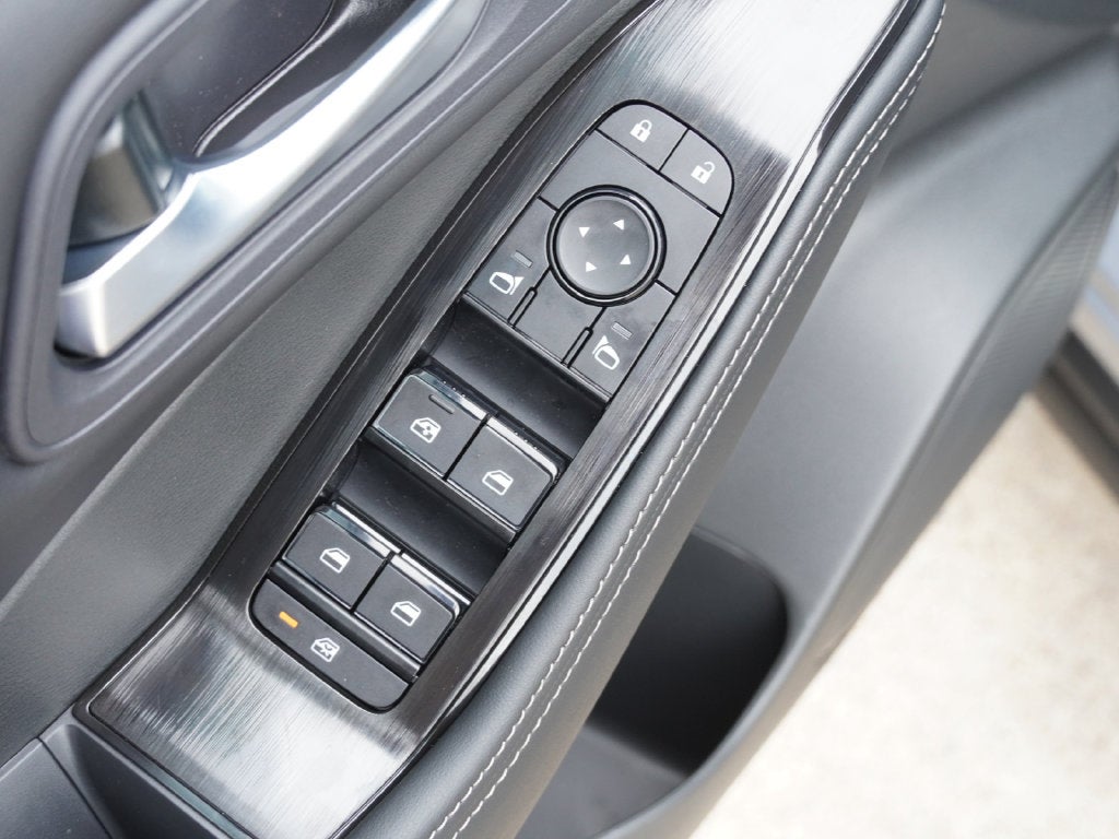 2027 Nissan Rogue Base