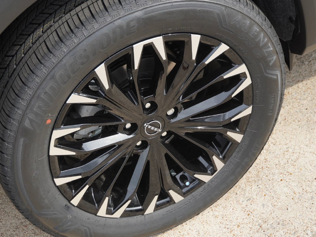 2027 Nissan Rogue Base