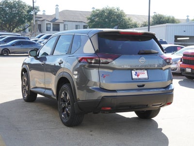 2027 Nissan Rogue SV