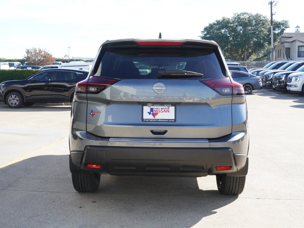 2027 Nissan Rogue SV