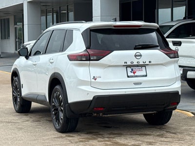 2026 Nissan Rogue Dark Armor