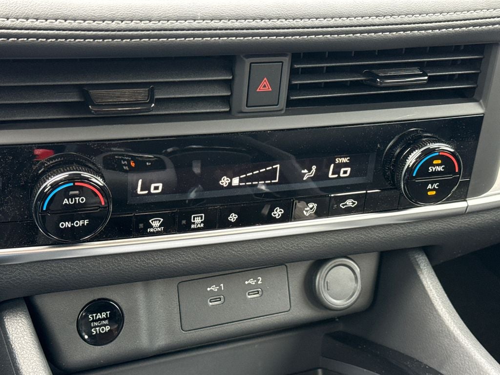 2026 Nissan Rogue SV