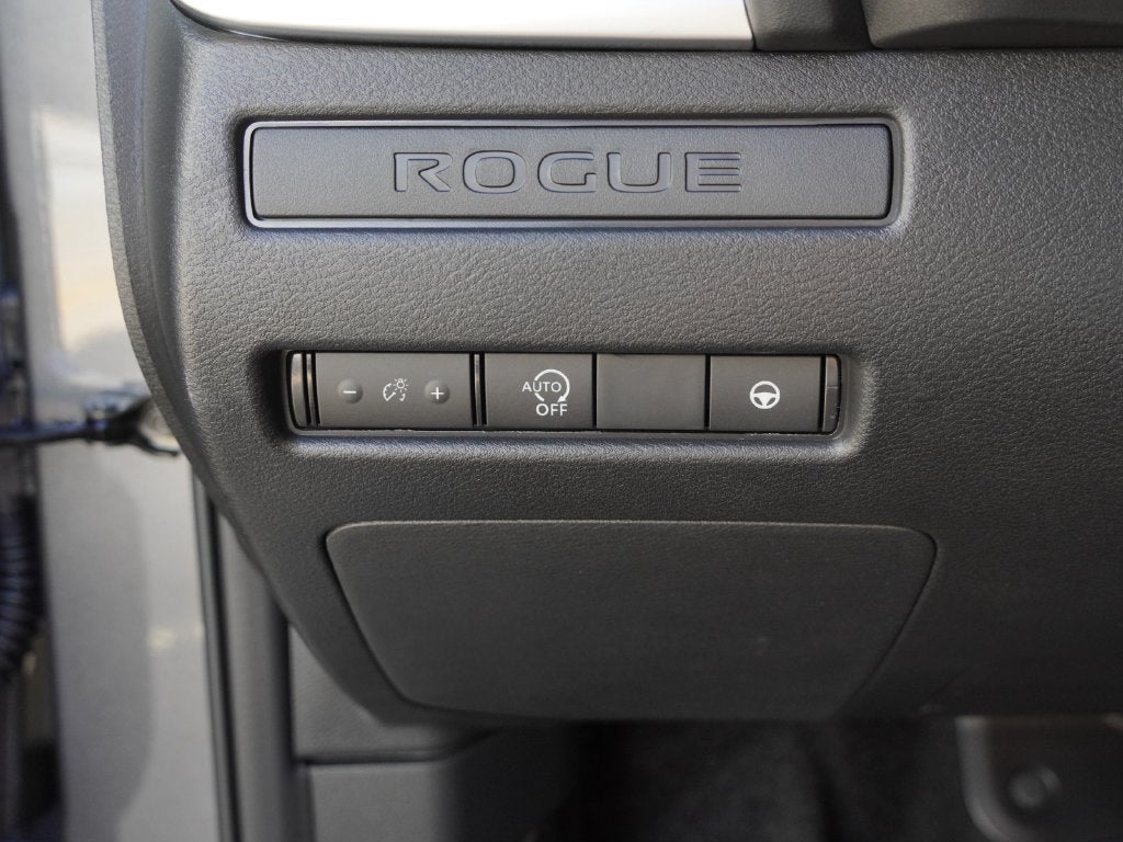 2027 Nissan Rogue SV