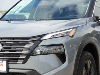 2027 Nissan Rogue SV