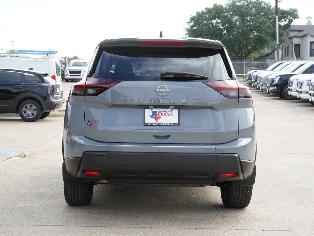 2027 Nissan Rogue SV