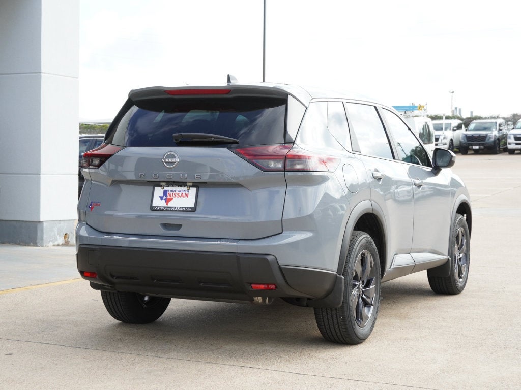2027 Nissan Rogue SV