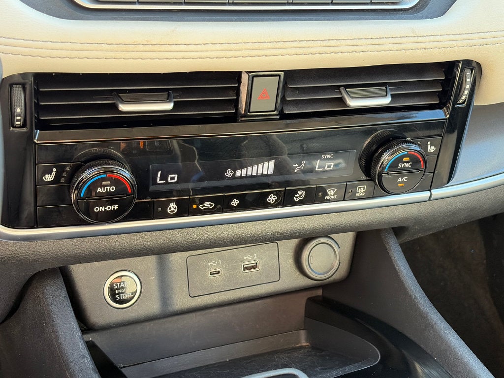 2022 Nissan Rogue SV