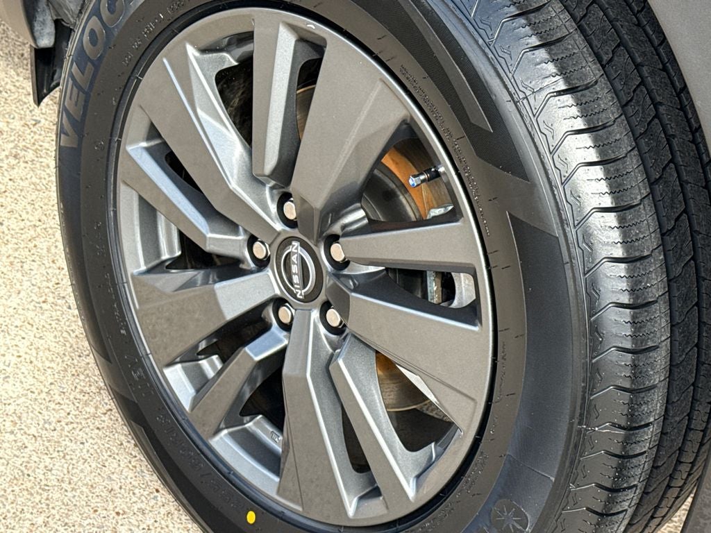 2024 Nissan Pathfinder S