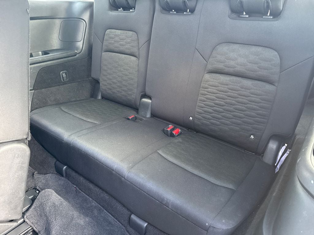 2024 Nissan Pathfinder S