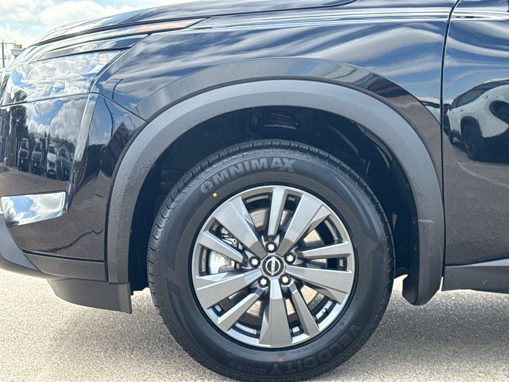 2024 Nissan Pathfinder S