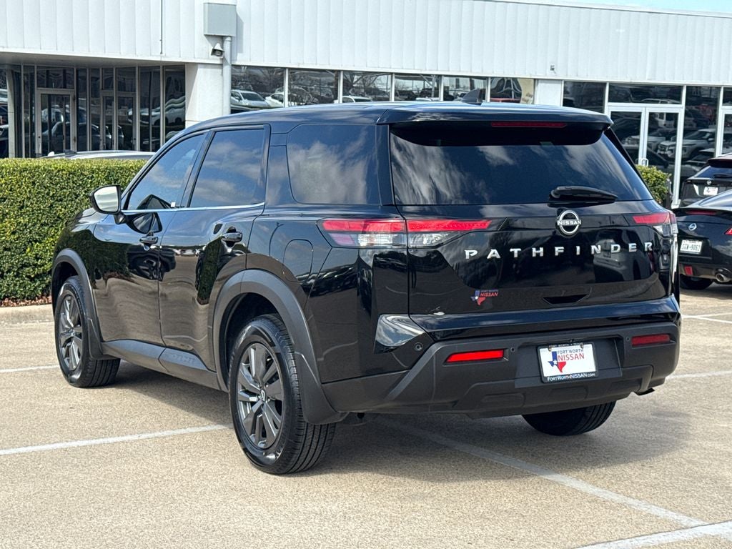2024 Nissan Pathfinder S