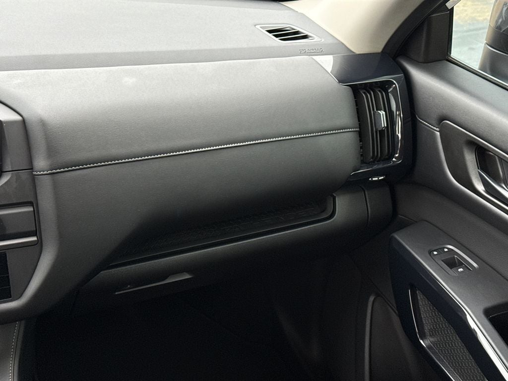 2025 Nissan Pathfinder S