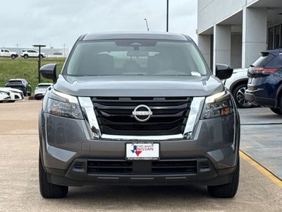 2025 Nissan Pathfinder S