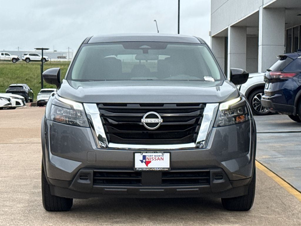 2025 Nissan Pathfinder S