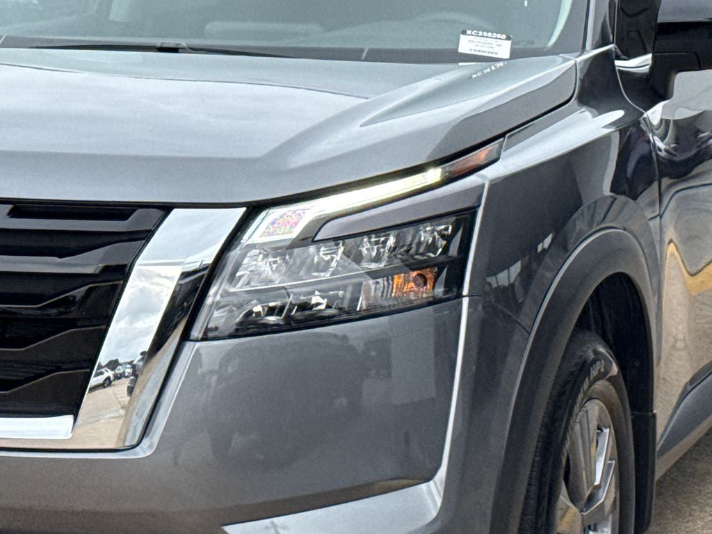 2025 Nissan Pathfinder S