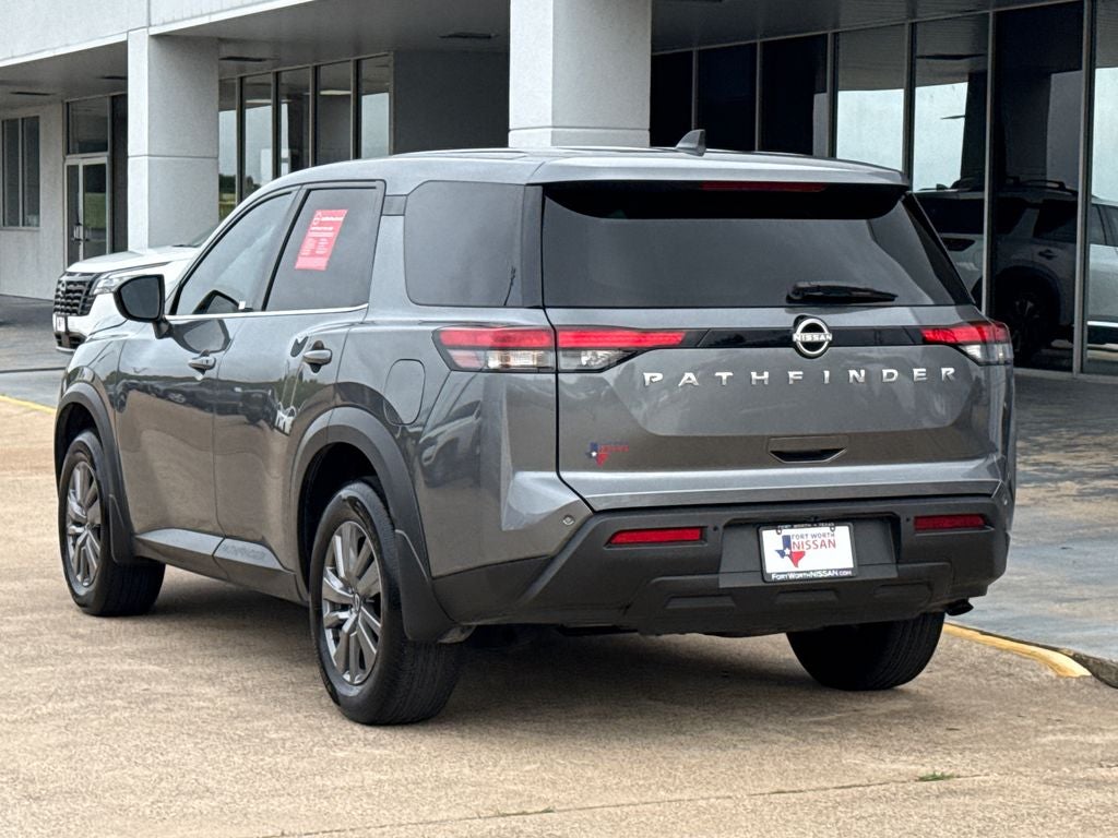 2025 Nissan Pathfinder S