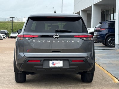 2025 Nissan Pathfinder S