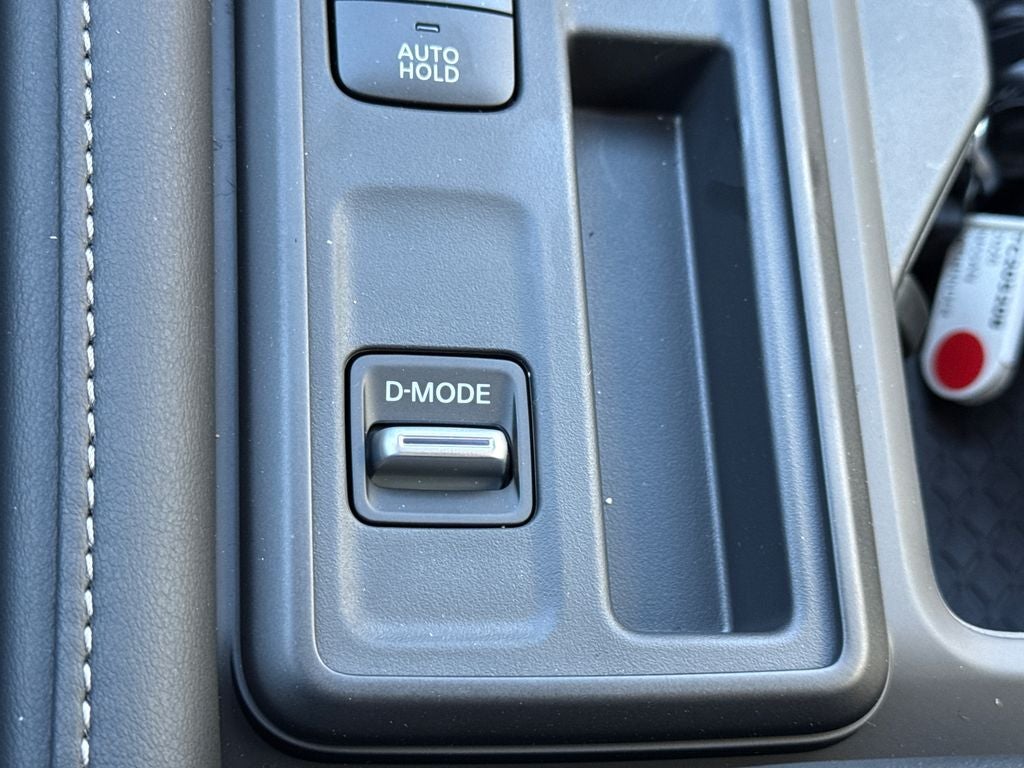 2026 Nissan Pathfinder S