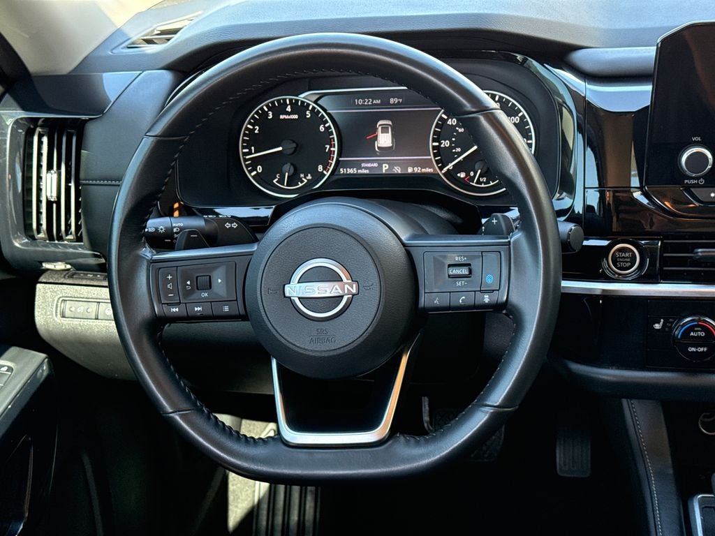 2024 Nissan Pathfinder SV