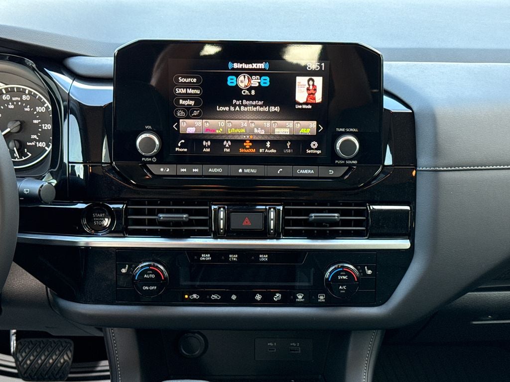 2025 Nissan Pathfinder SV