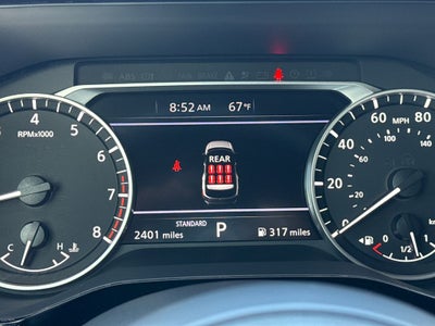 2025 Nissan Pathfinder SV