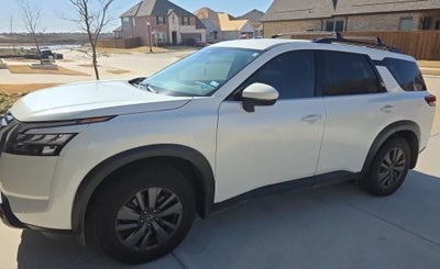 2023 Nissan Pathfinder SV