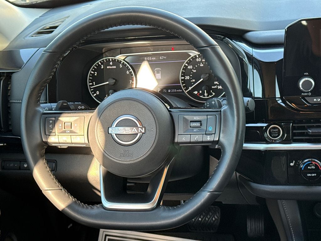 2023 Nissan Pathfinder SV