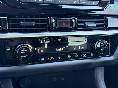 2023 Nissan Pathfinder SV