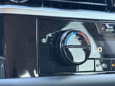 2023 Nissan Pathfinder SV