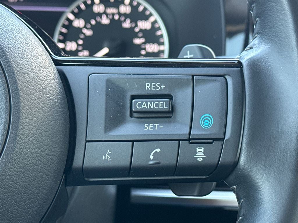 2023 Nissan Pathfinder SV