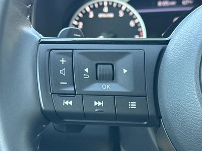 2023 Nissan Pathfinder SV