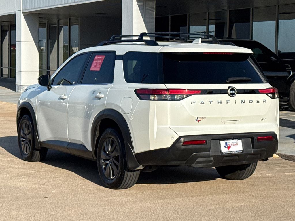 2023 Nissan Pathfinder SV