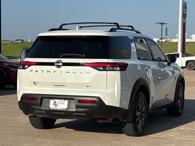 2023 Nissan Pathfinder SV