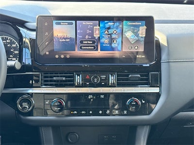 2026 Nissan Pathfinder SV