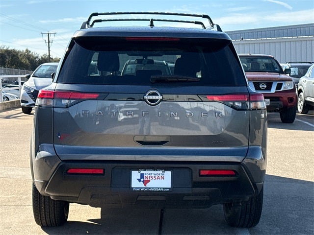 2026 Nissan Pathfinder SV